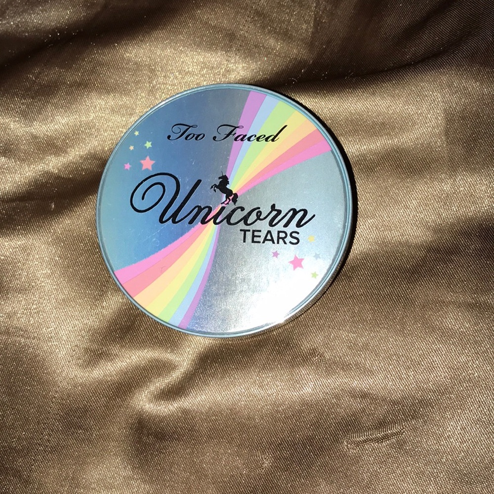 ❗️SOLD ❗️Too faced bronzer and highlight unicorn